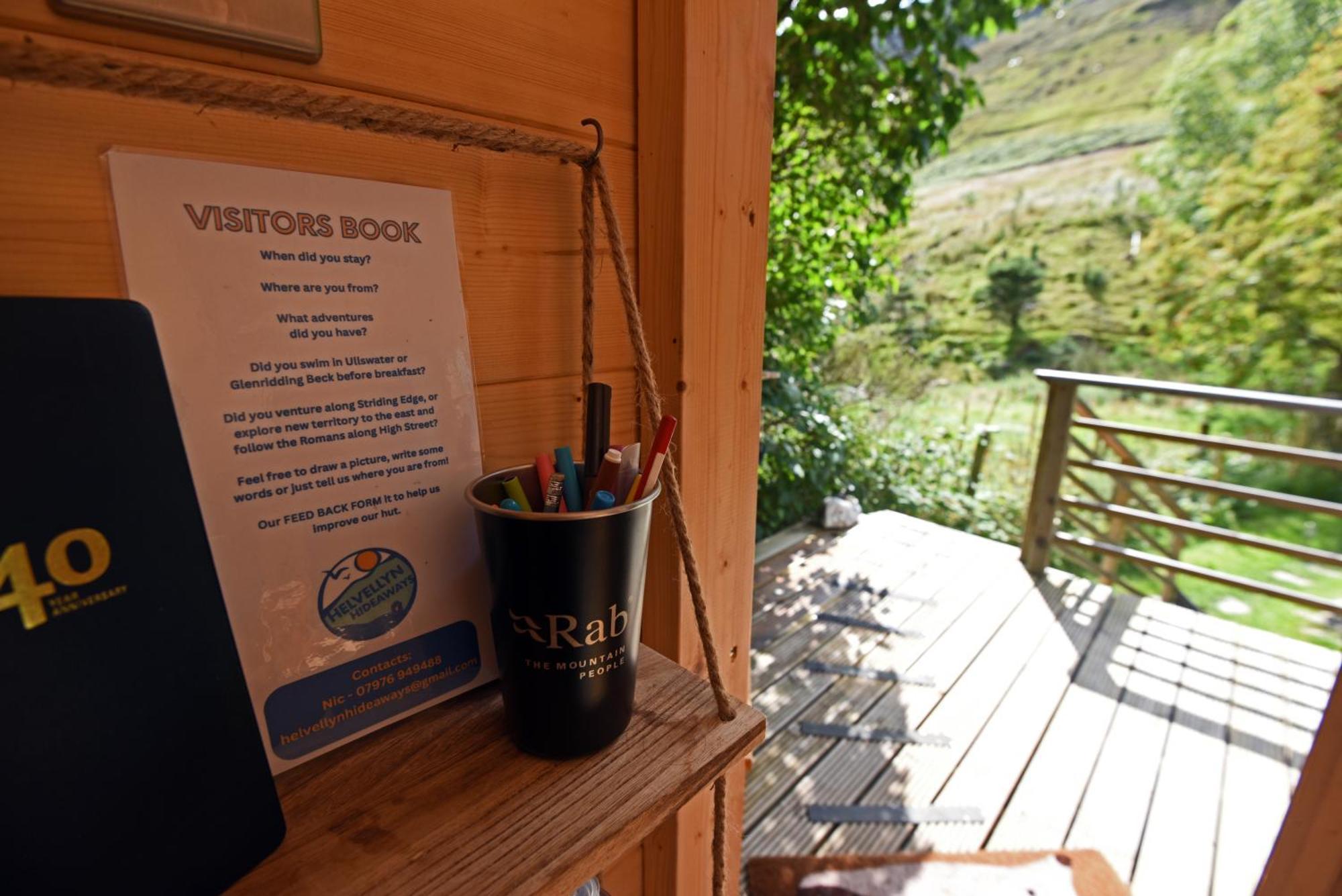 Helvellyn - The Hut - Twin Or Double Hotel Glenridding Exterior photo